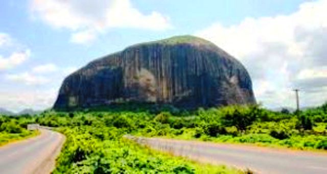 picture-of-aso-rock-nigerian-infopedia