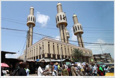 lagos-central-mosque-largest-mosque-in-nigeria